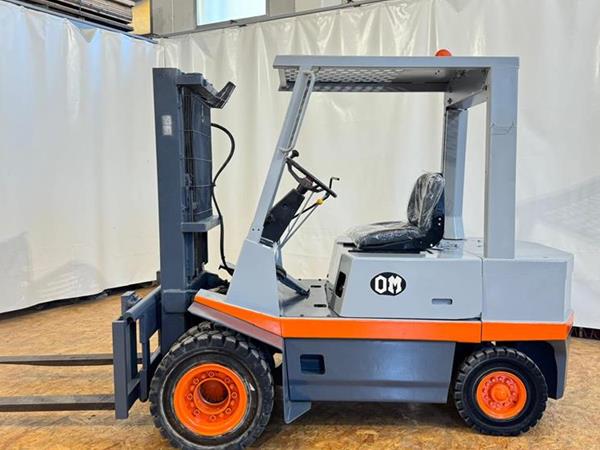 Carrello elevatore Diesel OM 30 quintali - Foto 2