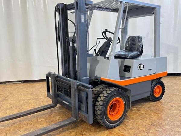 Carrello elevatore Diesel OM 30 quintali - Foto 2